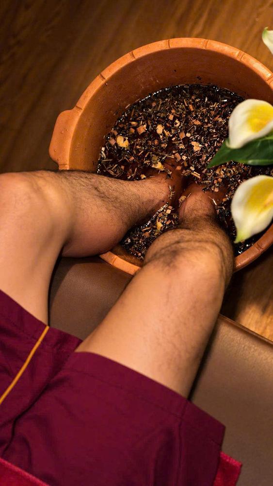 Massage chân tại Calla
